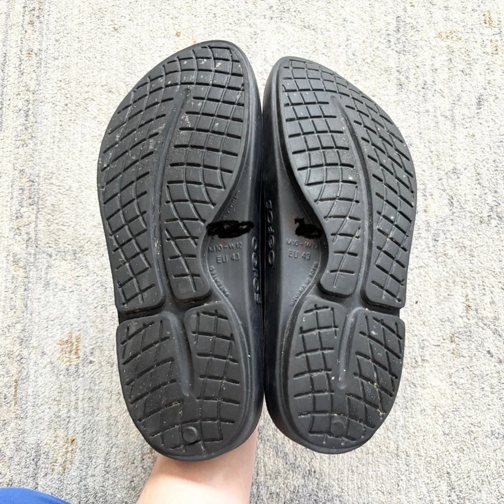 OOFOS NWT OOAHH SLIDE SANDAL Black Recovery Slides Comfy M10/W12 Unisex - Picture 4 of 6